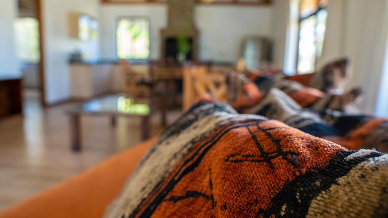 Black Wattle House นาคูรู ภายนอก รูปภาพ