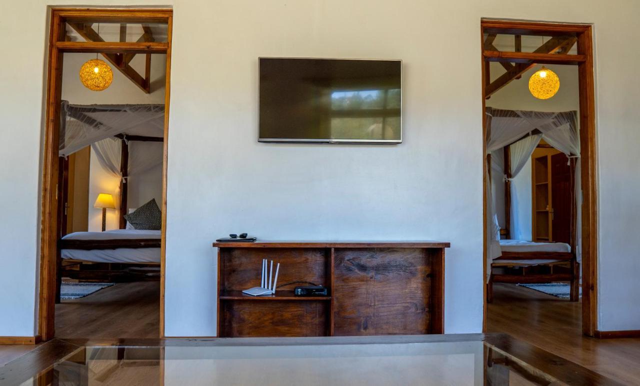 Black Wattle House นาคูรู ภายนอก รูปภาพ