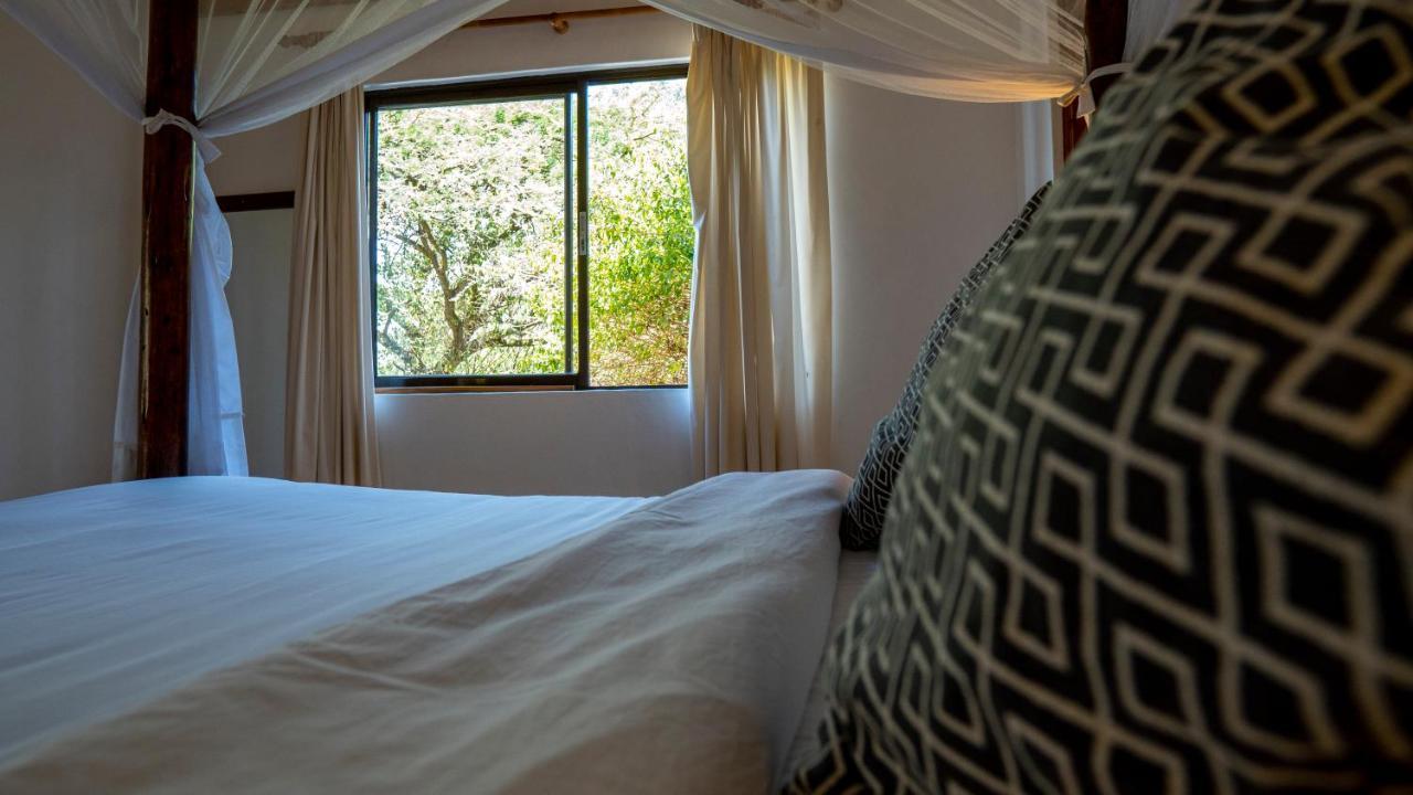 Black Wattle House นาคูรู ภายนอก รูปภาพ