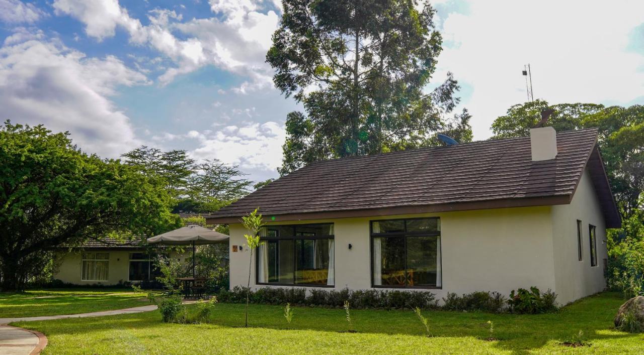 Black Wattle House นาคูรู ภายนอก รูปภาพ